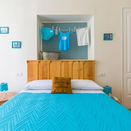 La Gatta Cenerentola Rooms Napoli Esterno foto